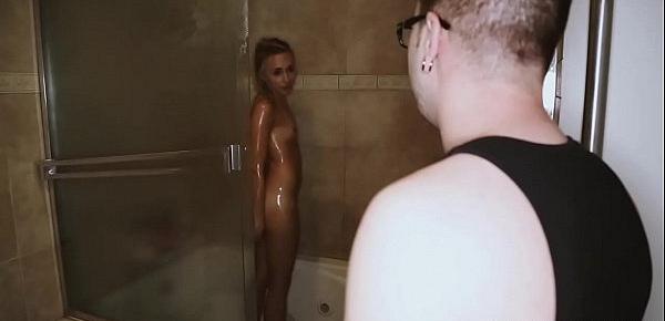  Bree Mitchell getting fuck in the shower